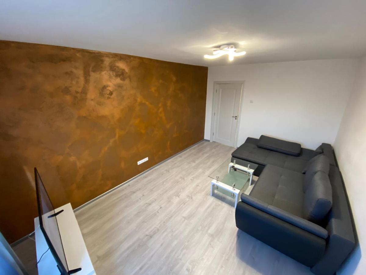Concept Apartments 3 Camere Тиргу-Муреш Екстер'єр фото
