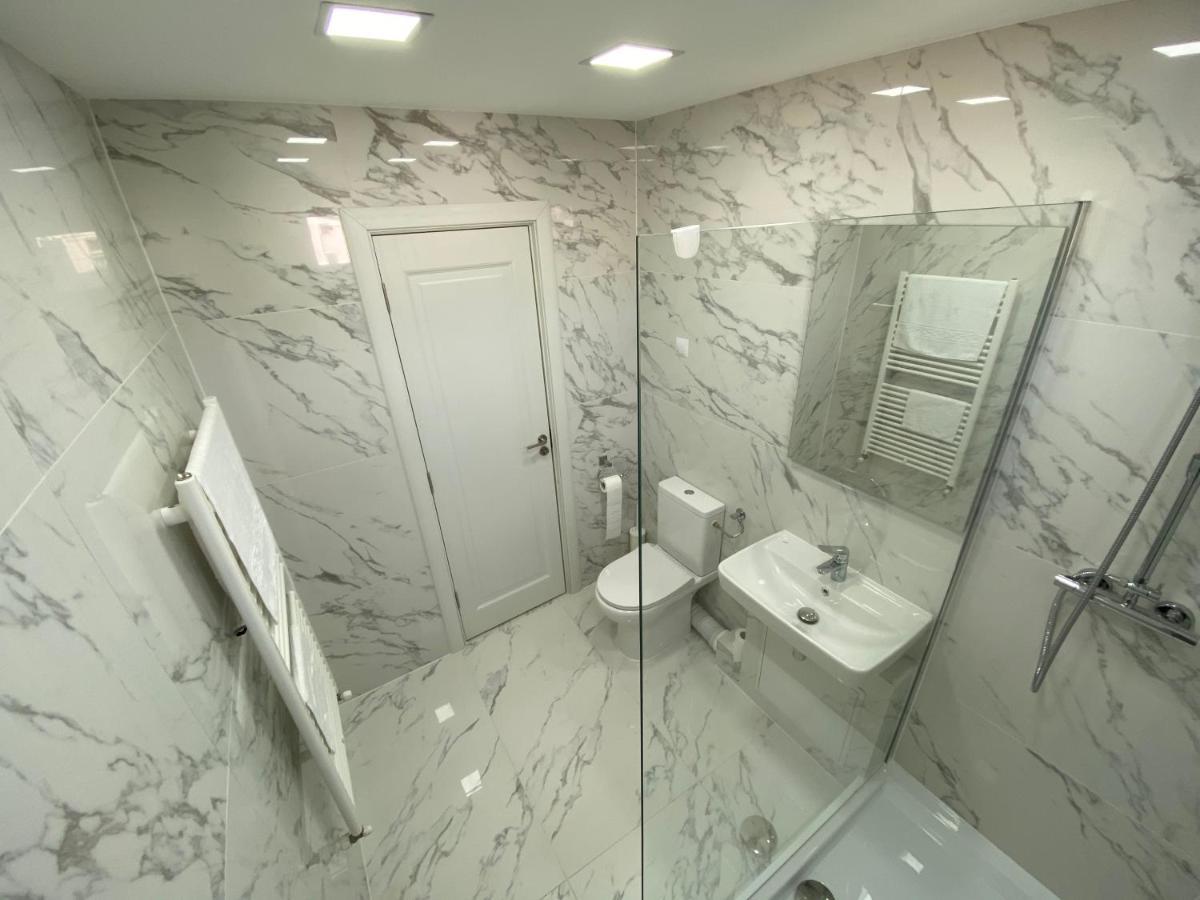 Concept Apartments 3 Camere Тиргу-Муреш Екстер'єр фото