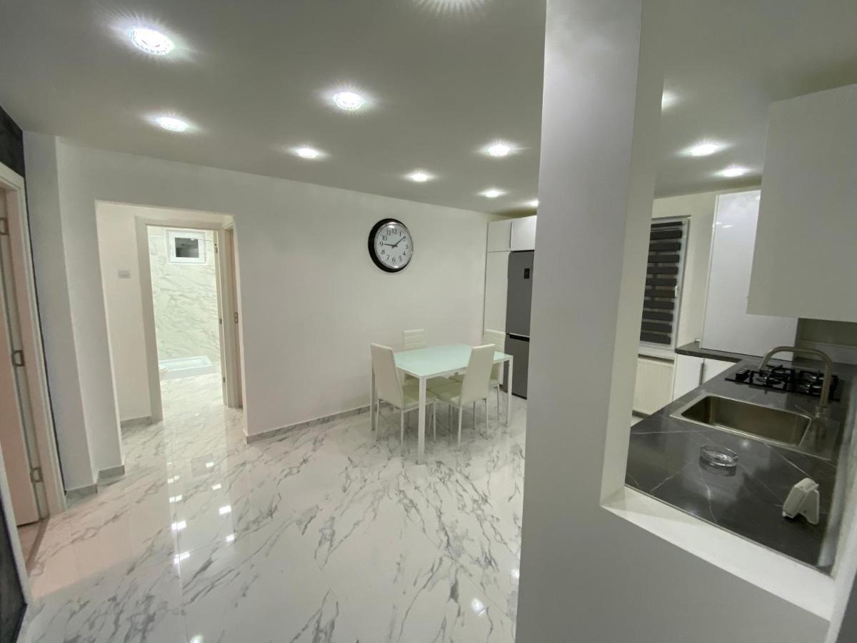 Concept Apartments 3 Camere Тиргу-Муреш Екстер'єр фото
