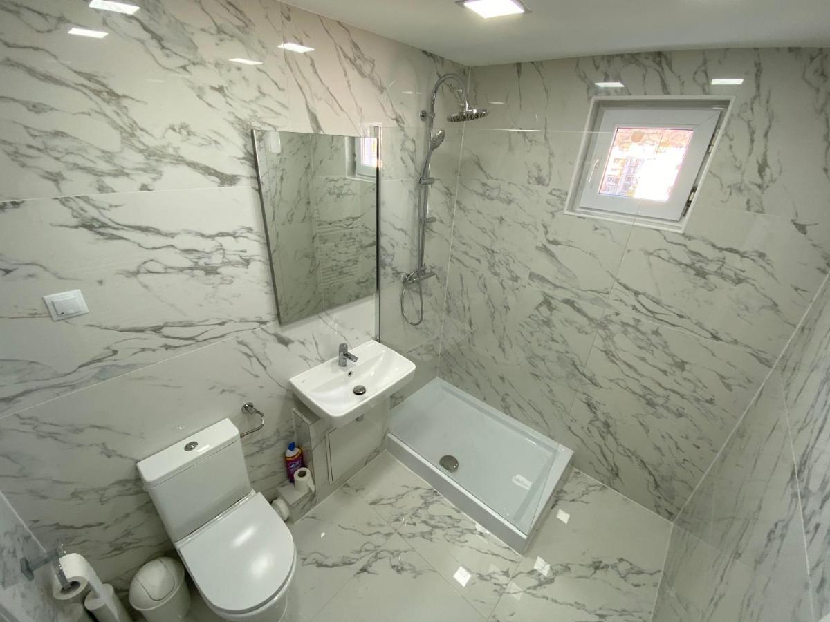 Concept Apartments 3 Camere Тиргу-Муреш Екстер'єр фото